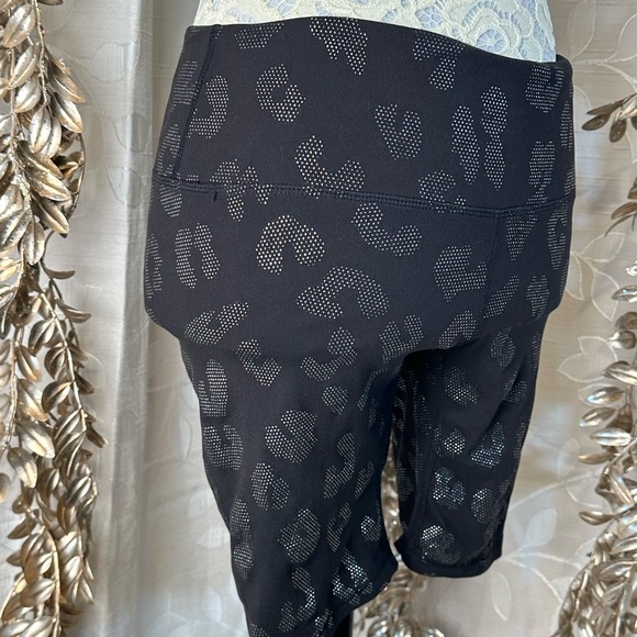 Rae Mode Black‎ Leopard Print Biker Shorts M High Waist Stretch Active - Picture 5 of 8